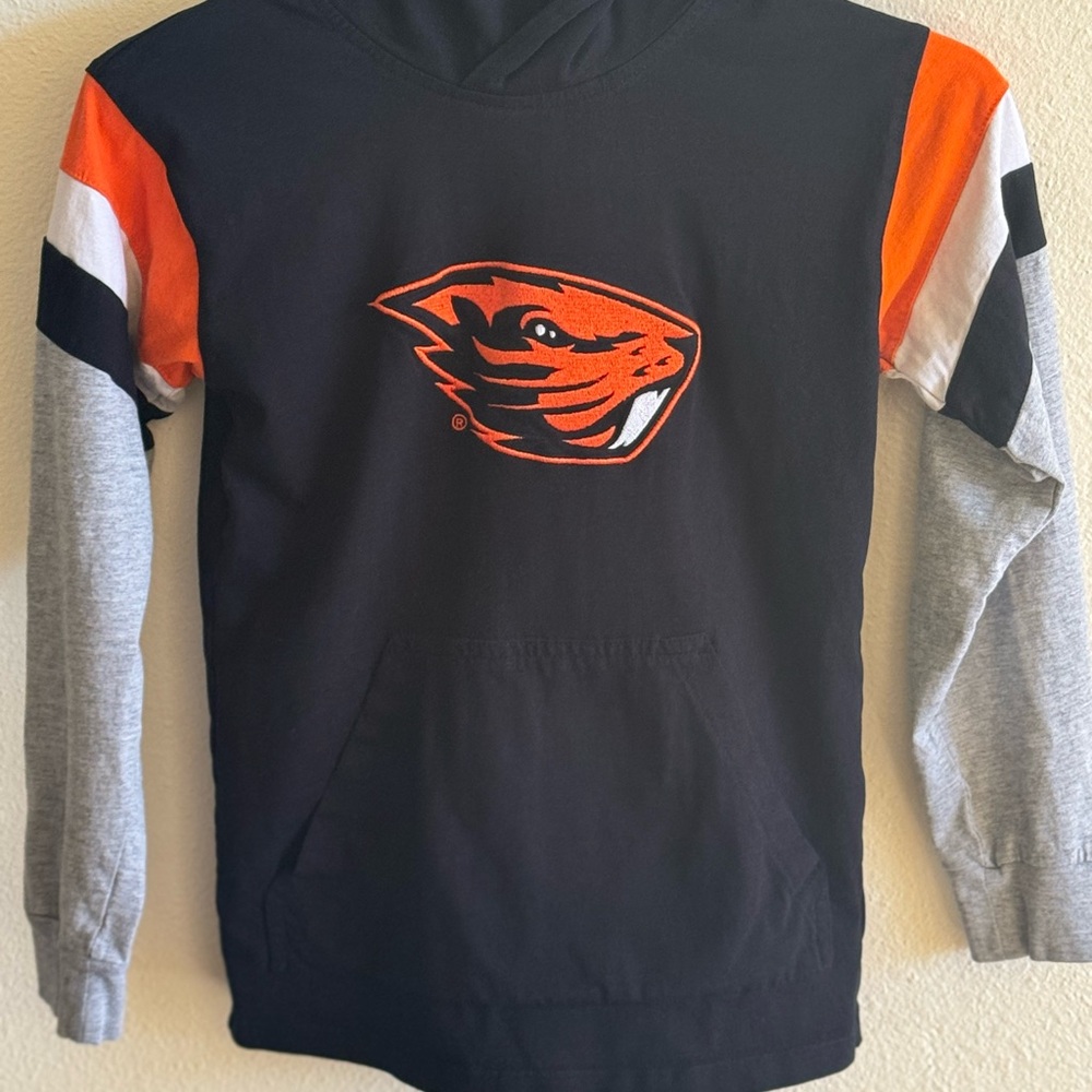 Oregon State University youth long sleeve hooded shirt. Size small